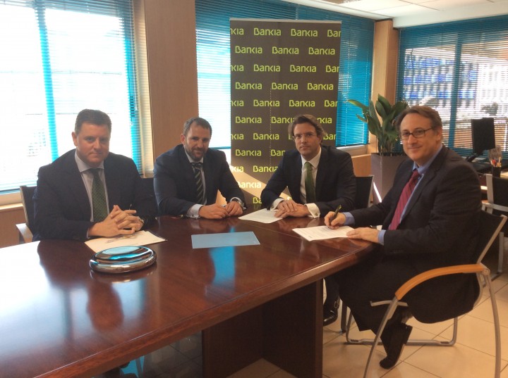 Firma del convenio con Bankia