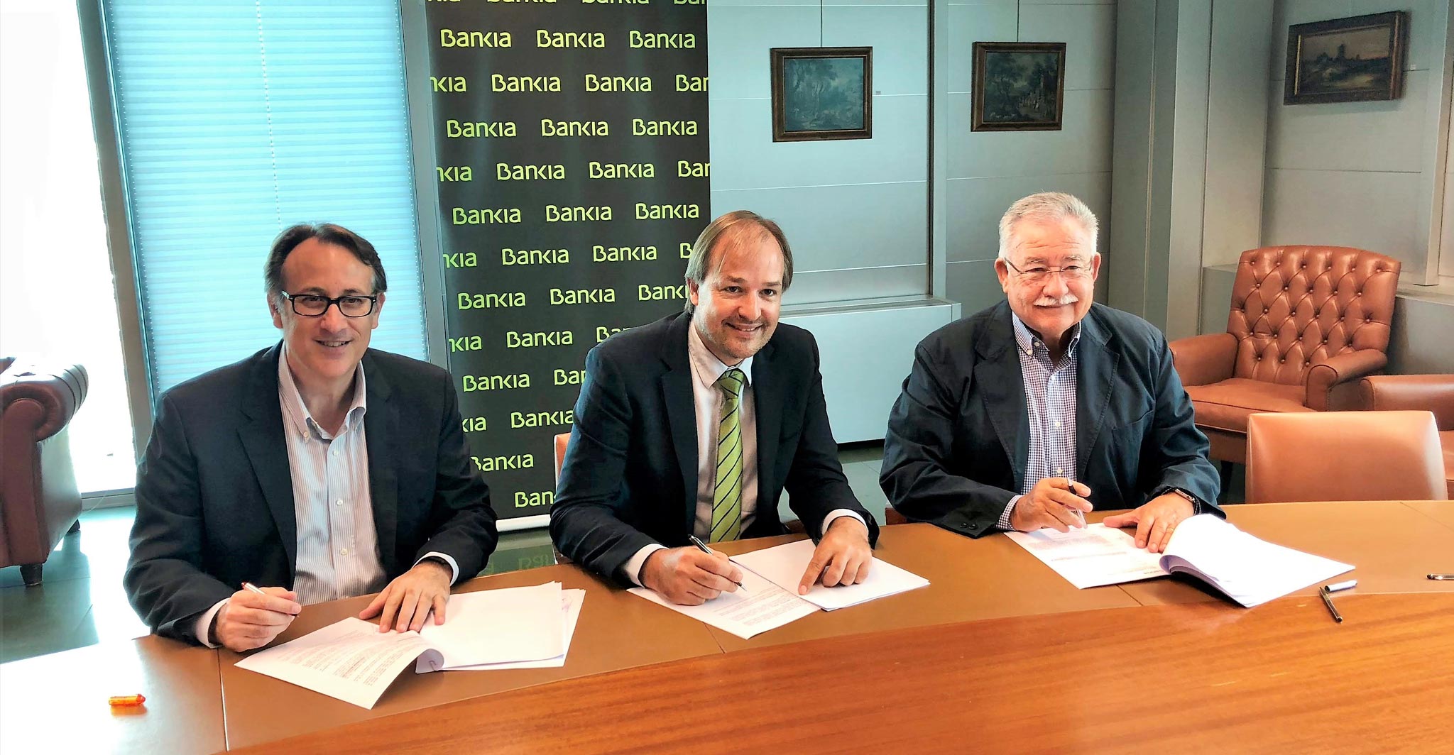Bankia i ISBA signen un conveni de col·laboració amb l'objectiu d'impulsar el finançament de pimes i autònoms