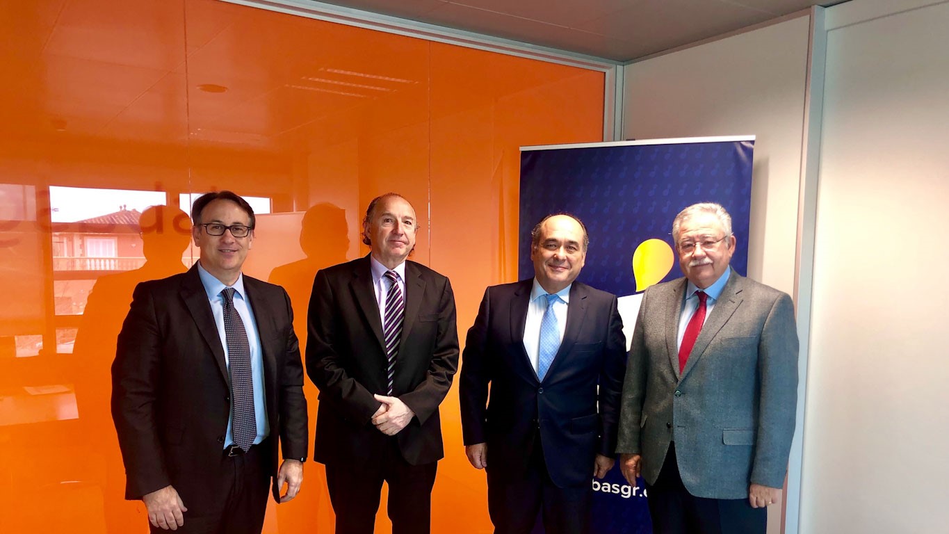 ISBA y TARGOBANK firman un convenio de colaboración